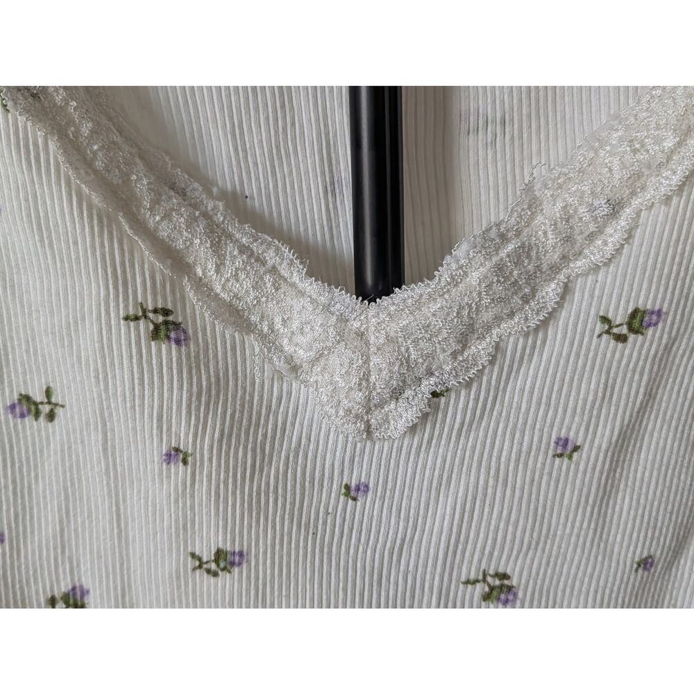 Forever 21 Ditsy Floral Crop Top White Lace Trim V-Neck Ribbed Y2K Cottagecore L - Picture 6 of 13